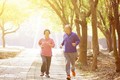 4 bí quyết tăng cường sức khỏe cho người lớn tuổi