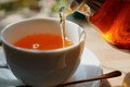Suýt mất mạng vì uống trà cam thảo mỗi ngày