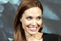 Tiết lộ liệu trình dưỡng da của Angelina Jolie 