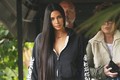Kim Kardashian phờ phạc xuất hiện sau vụ cướp ở Paris