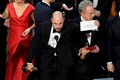 Sự thật sau vụ xướng nhầm tên phim giành giải ở Oscar 2017