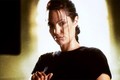 Angelina Jolie phải xét nghiệm thử ma túy nhiều lần khi đóng phim