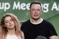 Amber Heard khoe ảnh tình tứ với tình mới tỷ phú Elon Musk