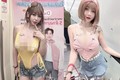 Hot girl xinh đẹp diện đồ thiếu vải đi chợ đêm khoe dáng nuột