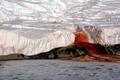 Giải mã nguồn gốc “thác máu” bí ẩn ở Nam Cực