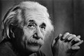 Nhà vật lý Albert Einstein: “Tôi không phải thiên tài đặc biệt“