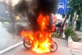 Người dân đốt xe máy khi vi phạm: "1 phút bốc đồng, vài năm bóc lịch"