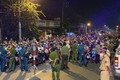 Hàng nghìn người kéo về miền Tây trong đêm, cửa ngõ TPHCM ùn ứ