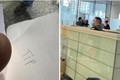 Du khách Singapore “tố” nhân viên sân bay Nội Bài đòi tiền tips