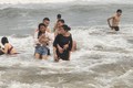 Muôn vàn cảm xúc “nhảy sóng” ở biển Sầm Sơn