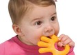 Vòng ngậm ngộ nghĩnh an toàn cho bé mọc răng