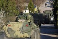 Tự vệ Crimea chiếm căn cứ không quân Ukraine