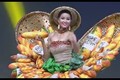 H'Hen Niê gây náo nhiệt Miss Universe 2018 bằng trang phục "bánh mì"