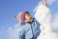 Cách cha mẹ Nhật giúp trẻ thích nghi với thời tiết lạnh mùa đông