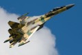 Choáng cảnh siêu tiêm kích Su-35 cơ động khó tin trên không