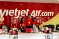 Lạ mắt trang phục mới mừng 40 năm thống nhất của Vietjet