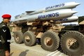 Vì sao Ấn Độ bố trí tên lửa BrahMos sát Trung Quốc?