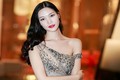 Hoa hậu Thùy Dung diện váy trễ nải đi dự tiệc