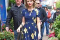 Taylor Swift tươi tắn với xì tai công chúa