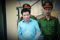 Ảnh: Hà Văn Thắm mỉm cười, Nguyễn Xuân Sơn hốc hác sau bản án