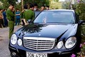 Khởi tố vụ gia đình chết lạ thường trong xe Mercedes