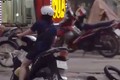 Video: Nhan nhản kiểu lái xe “đường này là của ta” trên phố Hà Nội