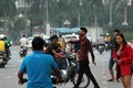 Phe vé trận Việt Nam - Philippines chặn đường, kéo người hâm mộ