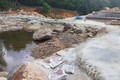 Chặn suối, bạt đồi xây khu du lịch trái phép ở Huế: Huyện nói gì?
