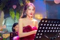 Dân mạng chê giọng hát Thủy Tiên, 15 năm cầm mic vẫn chưa ưng