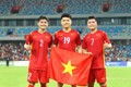 Cổ động viên hùng hậu ủng hộ U22 Việt Nam ở SEA Games 32 