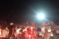 U19 Việt Nam dự World Cup, người dân ra đường “quẩy” trong đêm