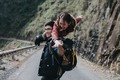 Cặp đôi Thanh Hóa vượt 1000km “yêu nhau ở Mã Pí Lèng”