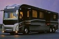 Ngắm xe buýt dát vàng phục vụ hoàng tử Ả Rập