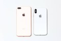 Vì sao iPhone 8 có thể ngáng đường iPhone X?