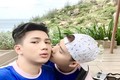 Khoảnh khắc "ngọt như mía lùi” của cặp đôi đồng tính Việt