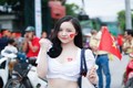 Xuất hiện cổ vũ U23 Việt Nam, hot girl World Cup làm sáng cả khán đài