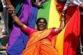 Video: Xem người Ấn Độ khi lệnh cấm quan hệ đồng giới được dỡ bỏ 