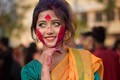 Thiếu nữ Ấn Độ ở lễ hội Mùa Xuân khiến CĐM chao đảo vì quá xinh