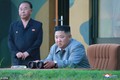 Công bố loạt ảnh Kim Jong Un giám sát phóng tên lửa