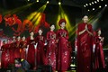 Show thời trang áo dài cưới hút khách Festival Thu Hà Nội 2023