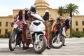 Ngắm phụ nữ Ả Rập diện thời trang “chống nóng” với môtô