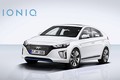 Hyundai tung ảnh chính thức IONIQ cạnh tranh Toyota Prius