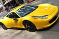 Siêu xe Ferrari 458 Italia tăng tốc "náo loạn" Sài Gòn