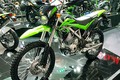 Kawasaki ra mắt "cào cào phượt" KLX 2017 giá 49 triệu