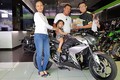 Dân chơi Sài Gòn "xách" 150 triệu tiền lẻ mua Kawasaki Z300