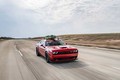 Cây thông Noel nhanh nhất - Dodge Challenger Hellcat 