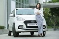 DV Tú Vi đọ dáng xe sedan Hyundai i10 giá 415 triệu 