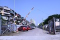 Bãi đỗ xe tự động “đắp chiếu”, thành nơi đổ rác tại Hà Nội