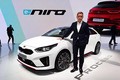 "Soi" xe 5 cửa Kia ProCeed mới giá từ 816 triệu đồng