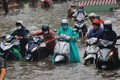 Cách bảo vệ an toàn cho xe máy sau những ngày dầm mưa